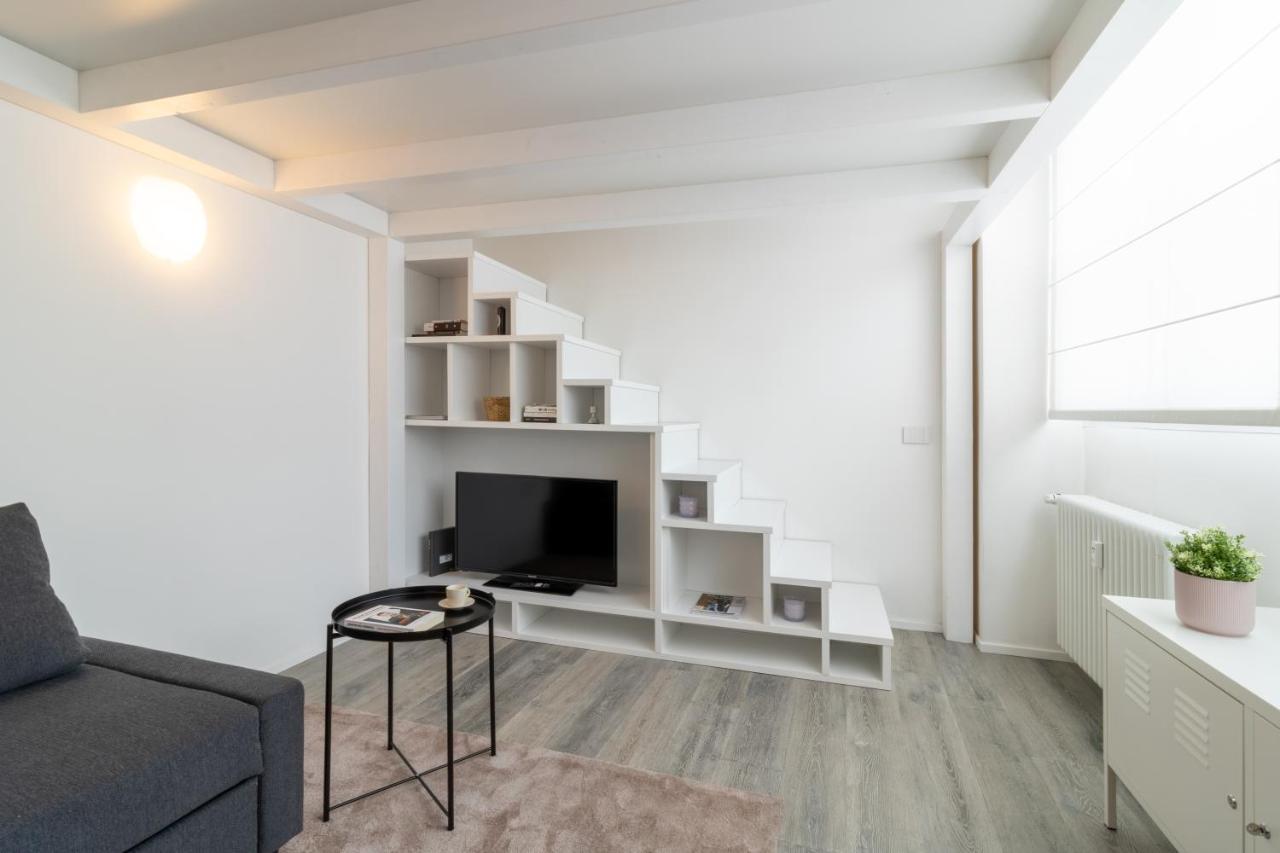 Navigli - Chic And Sophisticated Home In Mediolan Zewnętrze zdjęcie